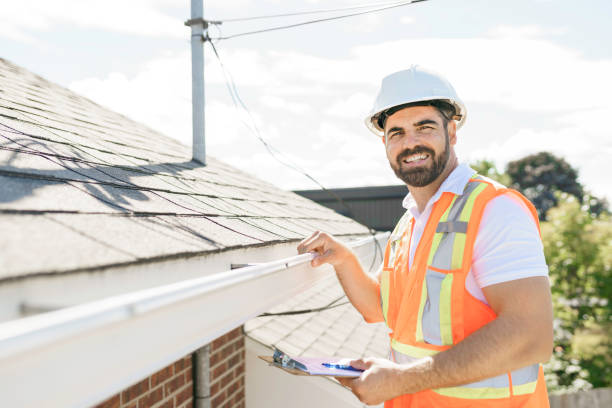 Best Flat Roof Repair Services  in Lla Lla East, WA