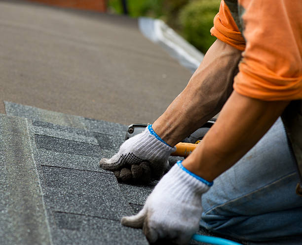 Best Storm Damage Roof Repair  in Lla Lla East, WA